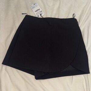 ZARA Women's Black Skort
